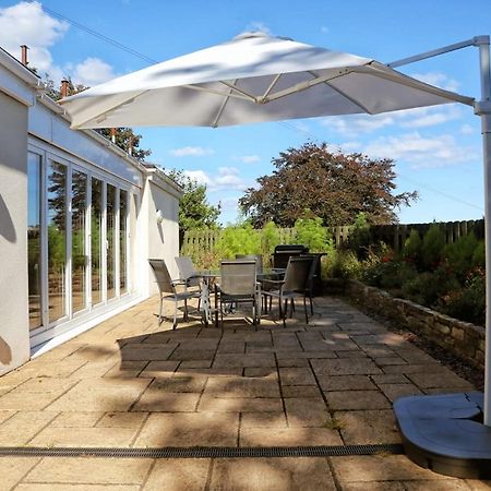Torbay Rise Sea Side Villa With Family Facilities 토키 외부 사진