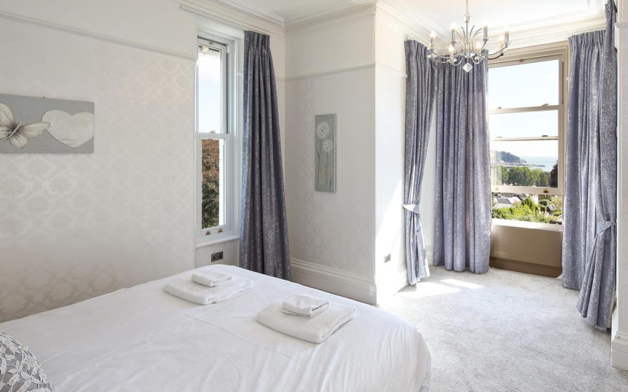 Torbay Rise Sea Side Villa With Family Facilities 토키 외부 사진