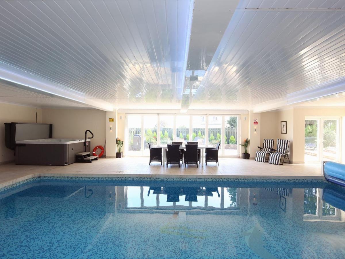 Torbay Rise Sea Side Villa With Family Facilities 토키 외부 사진